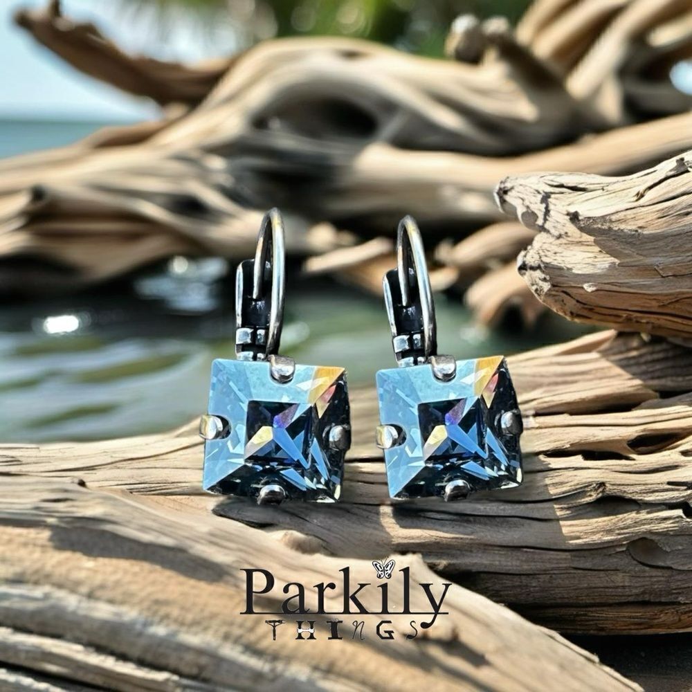 Handcrafted earrings with Swarovski crystal